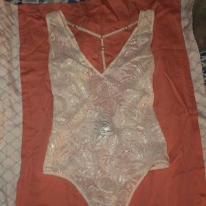 ✨Super cute body-suit-lingerie piece ✨